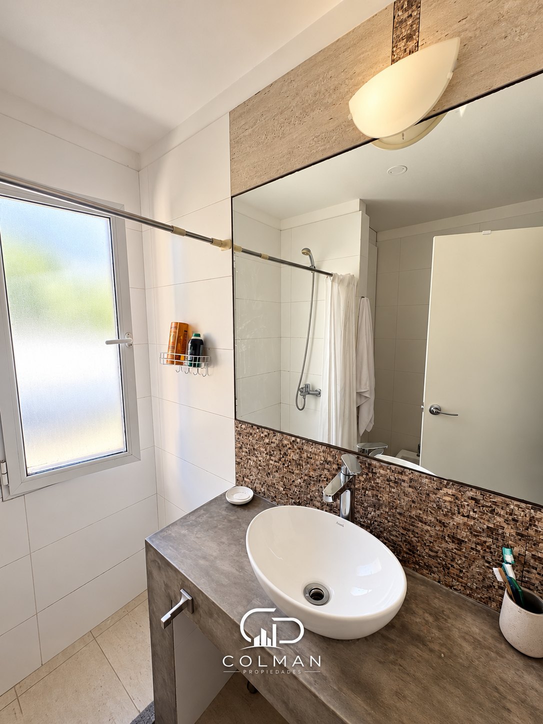 Casa en Barrio La Tahona, 3 dormitorios, 200 m² sobre terreno de 1.300 m²