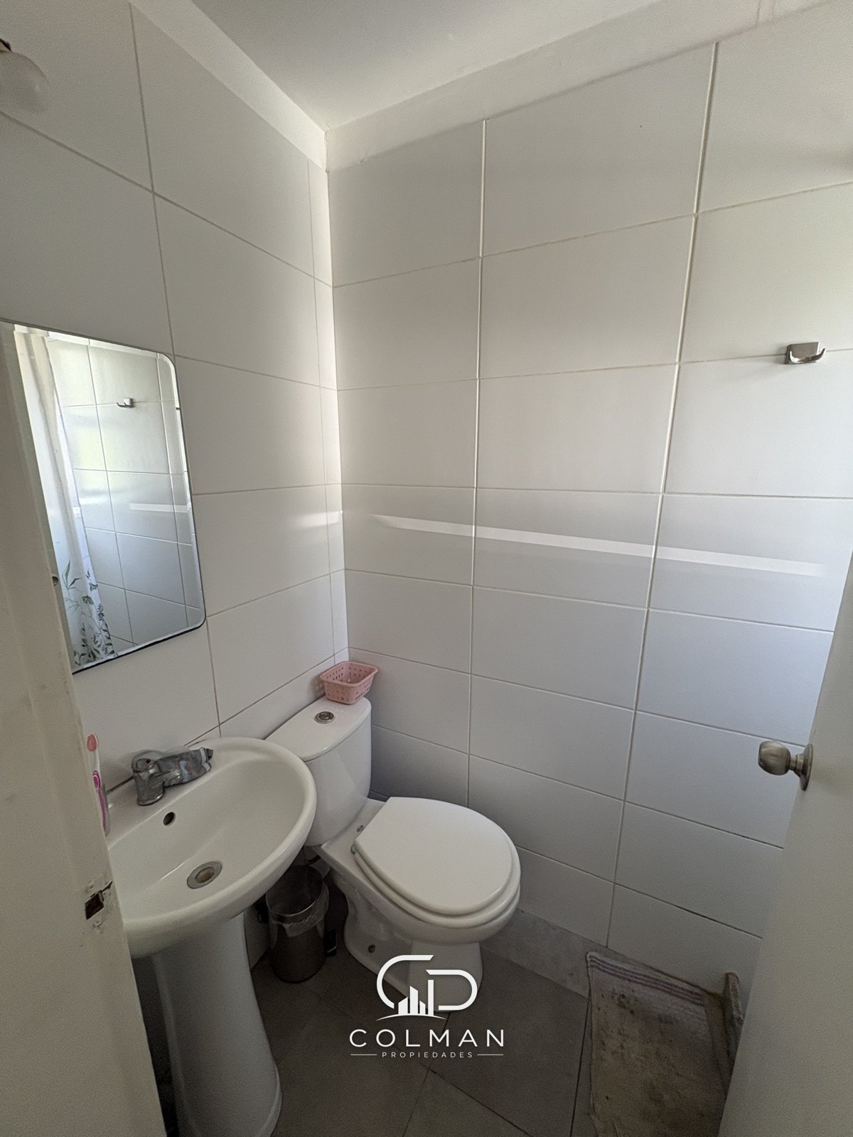 Casa en Barrio La Tahona, 3 dormitorios, 200 m² sobre terreno de 1.300 m²